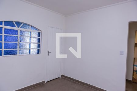 Sala de casa para alugar com 2 quartos, 120m² em Vila Ponte Rasa, São Paulo