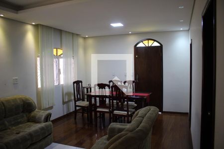 Sala de casa para alugar com 4 quartos, 110m² em Cardoso, Contagem