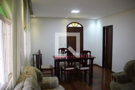 Sala de casa à venda com 4 quartos, 110m² em Cardoso, Contagem