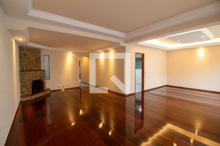 Sala de casa à venda com 4 quartos, 300m² em Chácara Monte Alegre, São Paulo