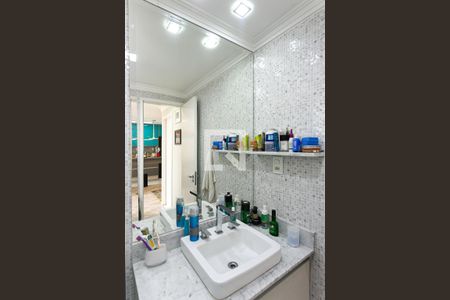 Apartamento à venda com 47m², 2 quartos e 1 vaga Apartamento à venda com 47m², 2 quartos e 1 vagaBanheiro