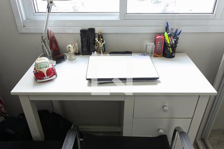 Apartamento à venda com 47m², 2 quartos e 1 vaga Apartamento à venda com 47m², 2 quartos e 1 vagaQuarto 1 - Mesa