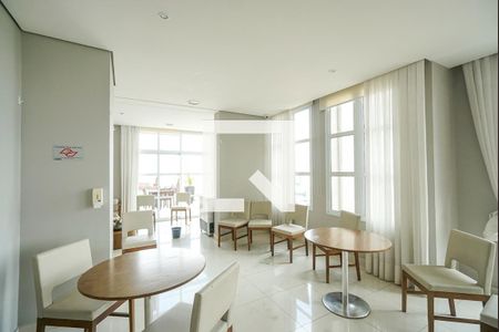 Apartamento à venda com 47m², 2 quartos e 1 vaga Apartamento à venda com 47m², 2 quartos e 1 vagaÁrea comum - Salão de festas