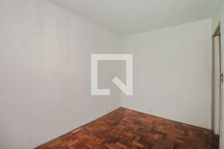 Quarto 1 de apartamento para alugar com 2 quartos, 45m² em Rubem Berta, Porto Alegre