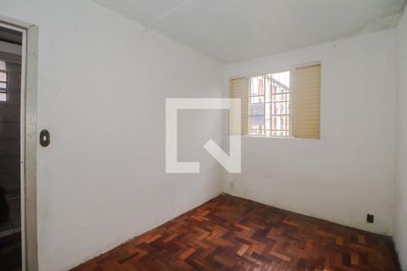 Quarto 2 de apartamento para alugar com 2 quartos, 45m² em Rubem Berta, Porto Alegre