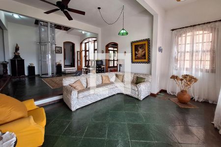 Sala 1 de casa à venda com 6 quartos, 494m² em Camboinhas, Niterói