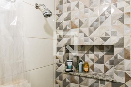 Banheiro  de kitnet/studio à venda com 1 quarto, 31m² em Copacabana, Rio de Janeiro