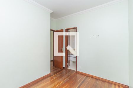 Quarto de apartamento à venda com 4 quartos, 105m² em Estoril, Belo Horizonte