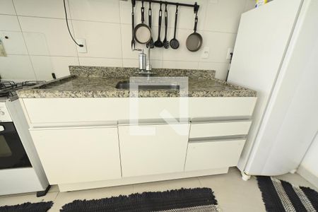 Cozinha de apartamento para alugar com 2 quartos, 63m² em Vila Rosa, Goiânia