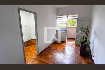 Sala de casa à venda com 5 quartos, 134m² em Nova Suíça, Belo Horizonte