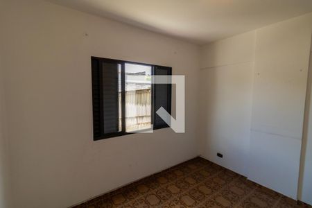 Quarto 1 de apartamento para alugar com 2 quartos, 60m² em Vila Domitila, São Paulo