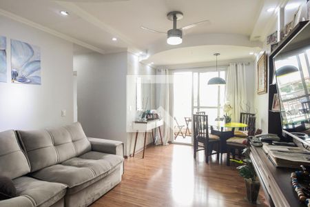 Sala  de apartamento à venda com 3 quartos, 66m² em Guaiaúna, São Paulo