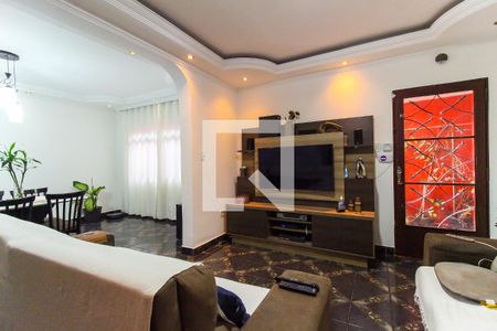 Sala de casa para alugar com 5 quartos, 298m² em Vila Taquari, São Paulo
