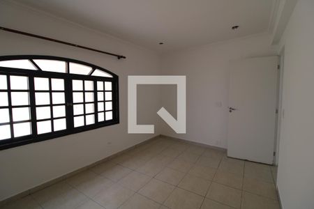 Quarto 1 de casa para alugar com 2 quartos, 120m² em Vila Campo Grande, São Paulo