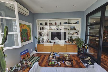 Sala de TV de apartamento à venda com 2 quartos, 112m² em Botafogo, Rio de Janeiro