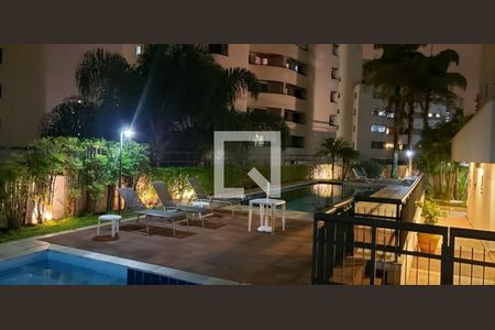 Apartamento à venda com 4 quartos, 216m² em Vila Suzana, São Paulo