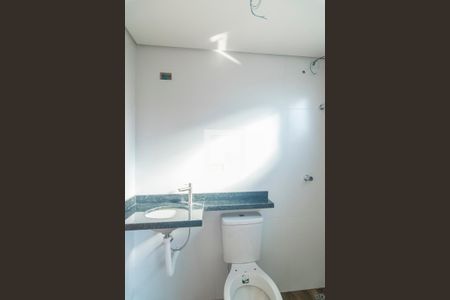 Banheiro da Suite de apartamento à venda com 2 quartos, 54m² em Jardim Bela Vista, Santo André