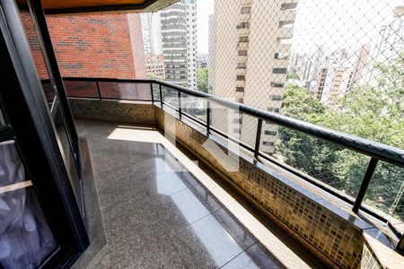 Varanda da Sala 2 de apartamento para alugar com 4 quartos, 220m² em Vila Suzana, São Paulo