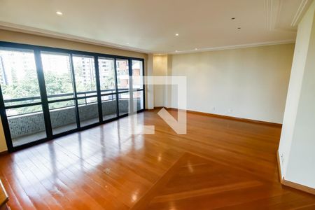 Sala 1 de apartamento para alugar com 4 quartos, 220m² em Vila Suzana, São Paulo