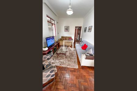 Sala de casa à venda com 6 quartos, 324m² em Floresta, Belo Horizonte