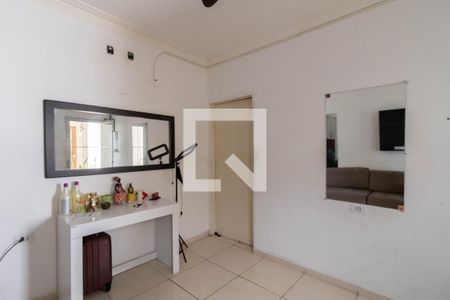 Casa à venda com 375m², 2 quartos e 2 vagasSala