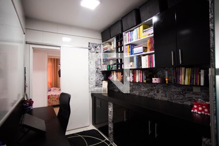 Escritorio de apartamento à venda com 3 quartos, 130m² em Santa Amélia, Belo Horizonte