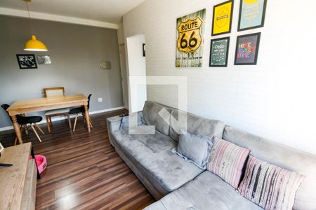 Sala de apartamento para alugar com 2 quartos, 55m² em Cidade Intercap, Taboão da Serra