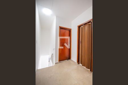 Corredor de casa para alugar com 3 quartos, 120m² em Vila Osasco, Osasco