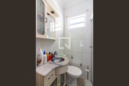 Apartamento à venda com 200m², 4 quartos e 2 vagas Apartamento à venda com 200m², 4 quartos e 2 vagasBanheiro 2