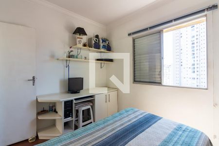 Apartamento à venda com 200m², 4 quartos e 2 vagas Apartamento à venda com 200m², 4 quartos e 2 vagasQuarto 2