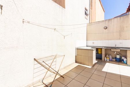 Apartamento à venda com 200m², 4 quartos e 2 vagas Apartamento à venda com 200m², 4 quartos e 2 vagasCobertura