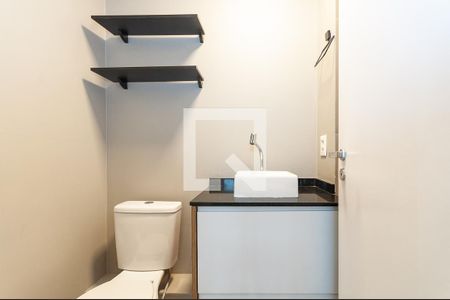 Banheiro de apartamento para alugar com 1 quarto, 38m² em Bom Retiro, São Paulo
