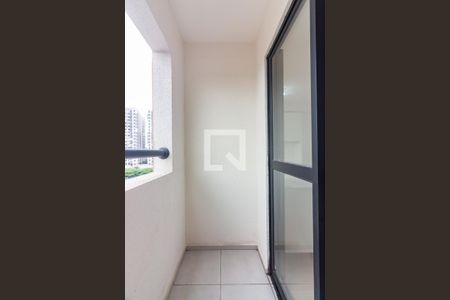 Sacada de apartamento para alugar com 1 quarto, 24m² em Bonfim, Osasco