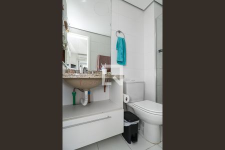 Banheiro da Suíte de apartamento à venda com 2 quartos, 59m² em Jardim do Salso, Porto Alegre