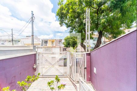 Vista da Sala de casa à venda com 3 quartos, 200m² em Vila Scarpelli, Santo André