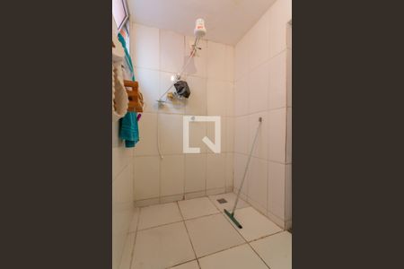 Banheiro de apartamento à venda com 2 quartos, 54m² em Belmonte, Belo Horizonte