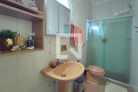 Banheiro de apartamento à venda com 2 quartos, 74m² em Vila Paraíso, Campinas