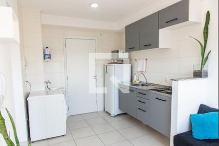 Sala/cozinha de apartamento para alugar com 2 quartos, 34m² em Cambuci, São Paulo