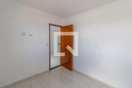 Quarto 1 de apartamento para alugar com 2 quartos, 40m² em Vila Sílvia, São Paulo