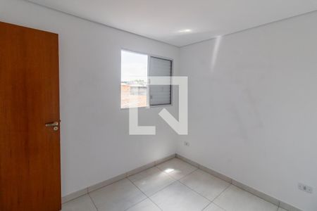 Quarto 2 de apartamento para alugar com 2 quartos, 40m² em Vila Sílvia, São Paulo