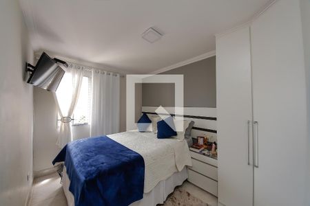 Quarto 2 de apartamento para alugar com 2 quartos, 53m² em Vila Ivone, São Paulo