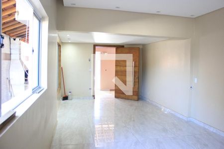 Sala de casa para alugar com 3 quartos, 278m² em Vila Galvão, Guarulhos