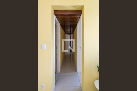 Sala - Corredor de apartamento à venda com 2 quartos, 69m² em Olaria, Rio de Janeiro