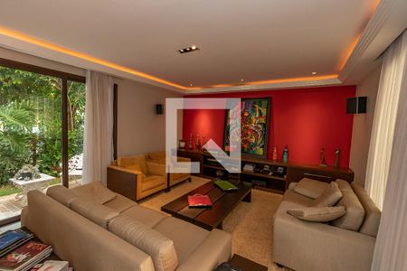 Sala de TV de casa de condomínio à venda com 4 quartos, 520m² em Loteamento Alphaville Campinas, Campinas