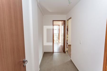 Corredor de apartamento à venda com 3 quartos, 78m² em Nova Floresta, Belo Horizonte