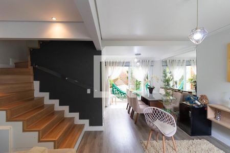 Sala de casa de condomínio para alugar com 2 quartos, 150m² em Parque Rural Fazenda Santa Cândida, Campinas
