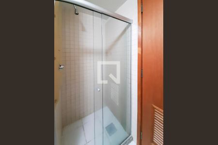 Banheiro Quarto 1 suíte de apartamento à venda com 2 quartos, 70m² em Barra da Tijuca, Rio de Janeiro