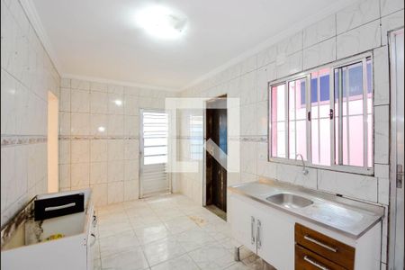Cozinha de casa para alugar com 1 quarto, 31m² em Jardim Nova Cidade, Guarulhos