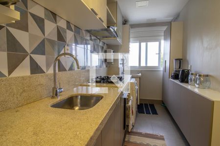 Cozinha de apartamento à venda com 3 quartos, 77m² em Navegantes, Porto Alegre