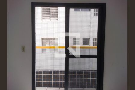 sala vista de apartamento para alugar com 1 quarto, 50m² em Cidade Ocian, Praia Grande